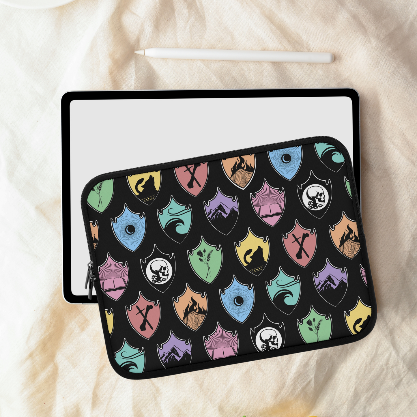 Emarion Crests | Kindred's Curse Saga E-Reader Sleeve